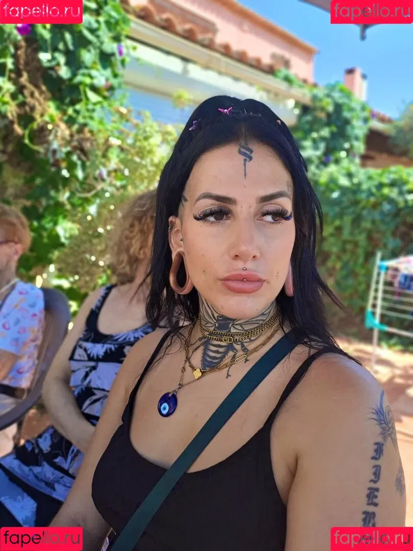Laetitiaversace Onlyfans Photo Gallery 