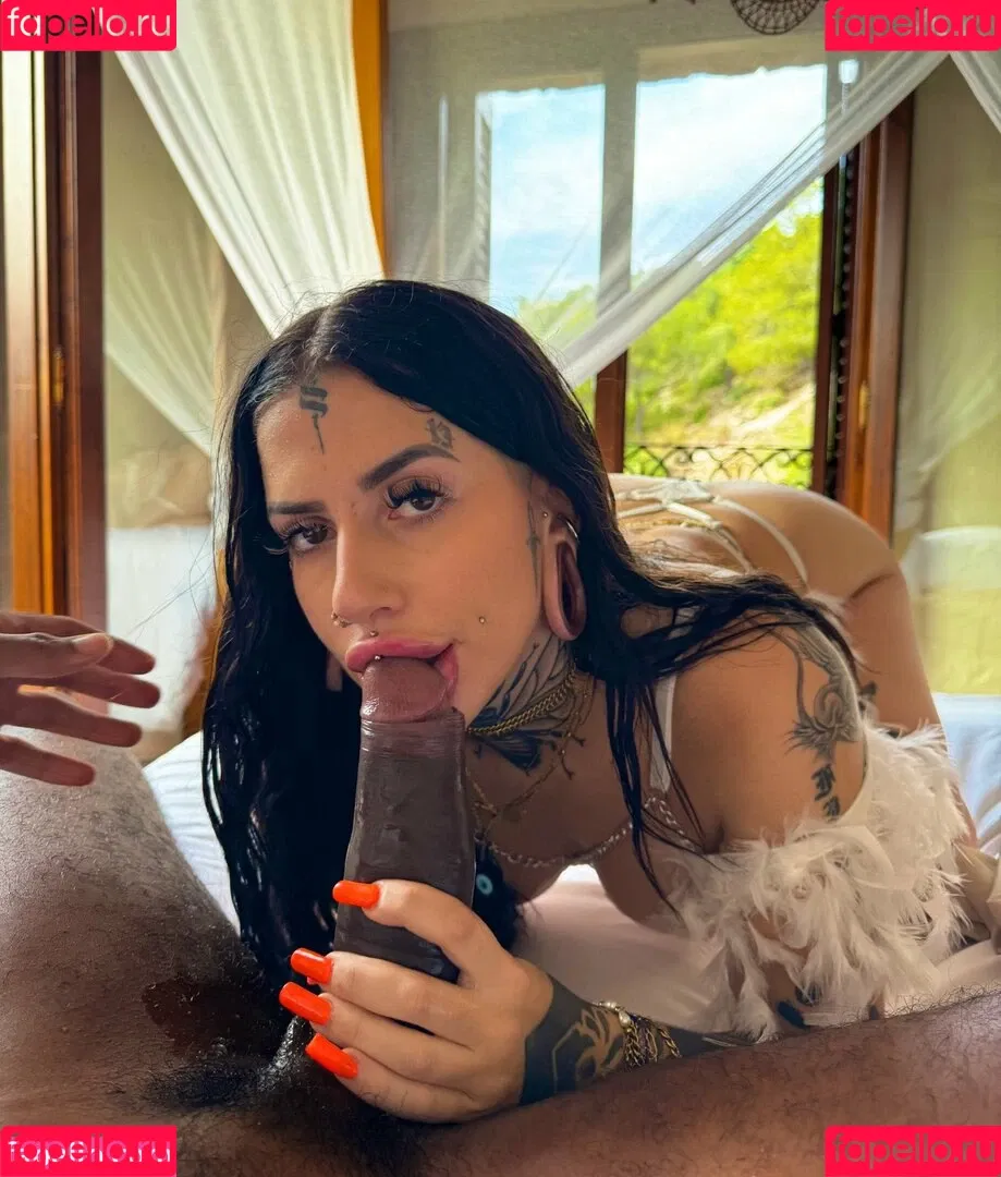 Laetitiaversace Onlyfans Photo Gallery 