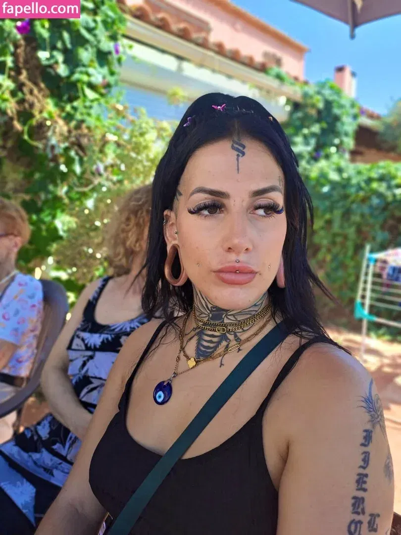 Laetitiaversace Onlyfans Photo Gallery 