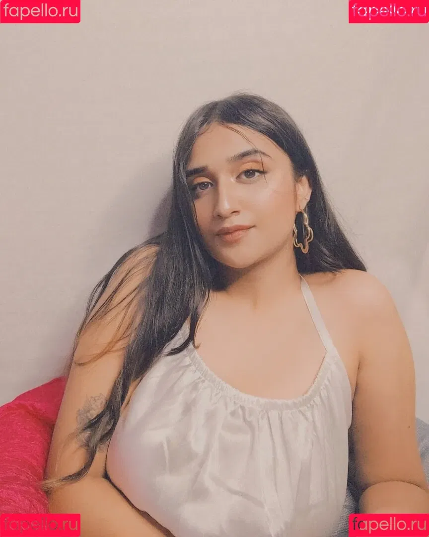 Ruchika Tandon Onlyfans Photo Gallery 