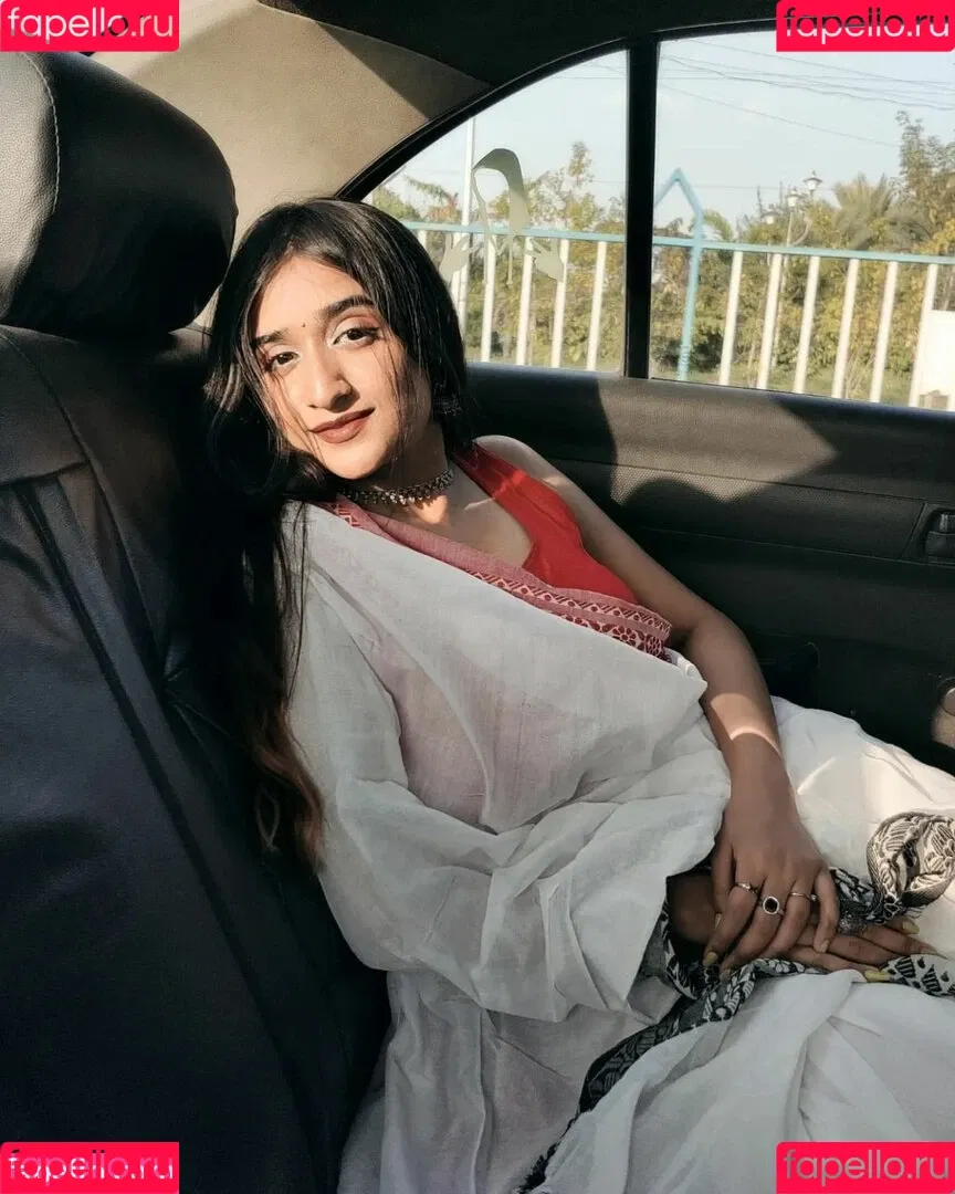 Ruchika Tandon Onlyfans Photo Gallery 