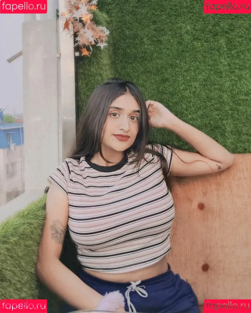 Ruchika Tandon Onlyfans Photo Gallery 