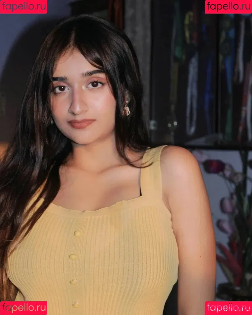 Ruchika Tandon Onlyfans Photo Gallery 