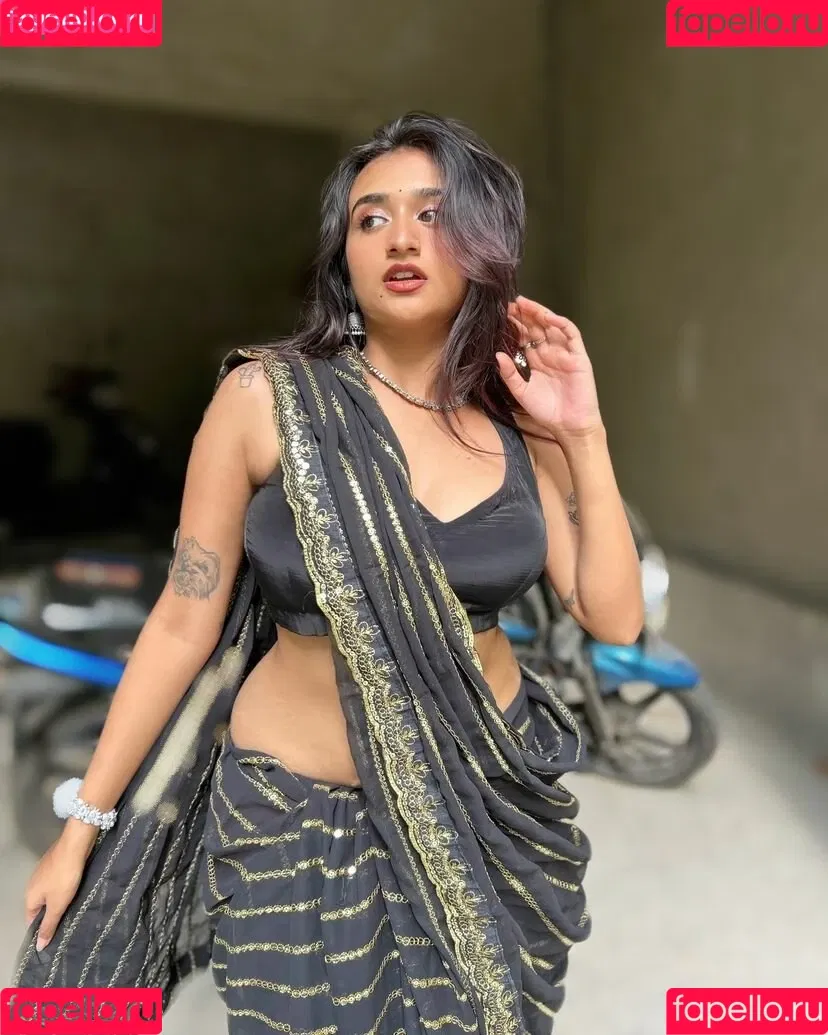 Ruchika Tandon Onlyfans Photo Gallery 