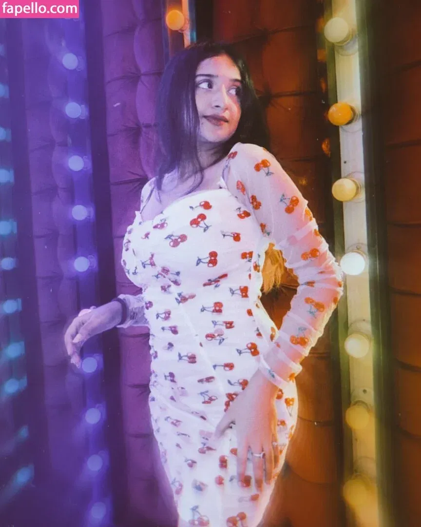 Ruchika Tandon Onlyfans Photo Gallery 