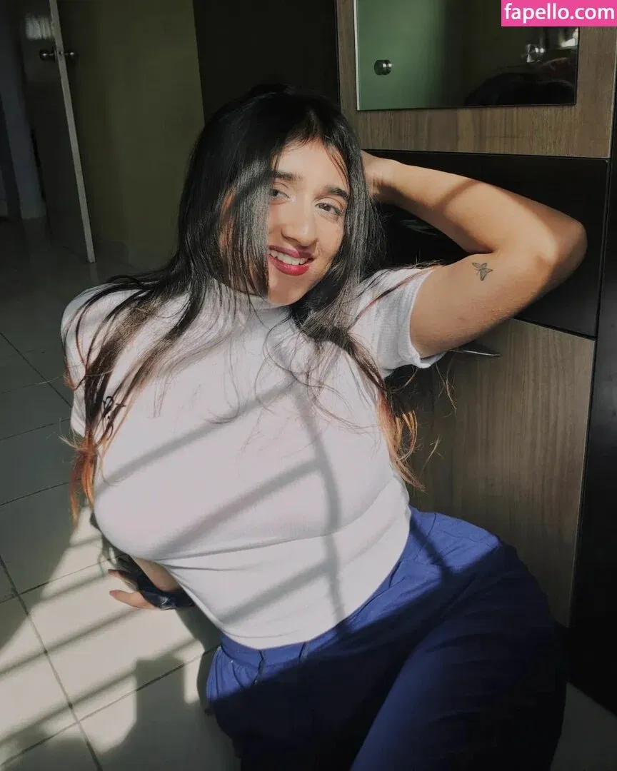 Ruchika Tandon Onlyfans Photo Gallery 