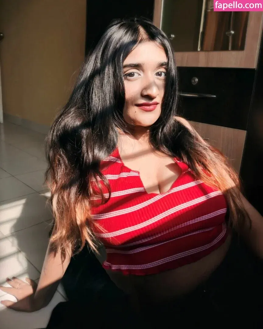 Ruchika Tandon Onlyfans Photo Gallery 