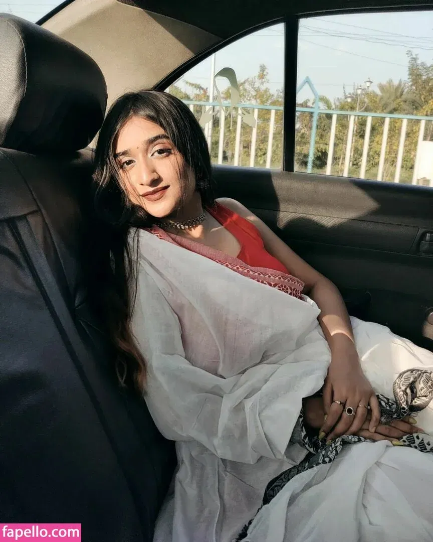 Ruchika Tandon Onlyfans Photo Gallery 