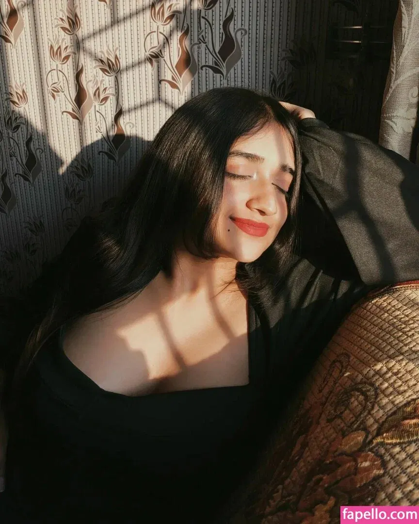 Ruchika Tandon Onlyfans Photo Gallery 