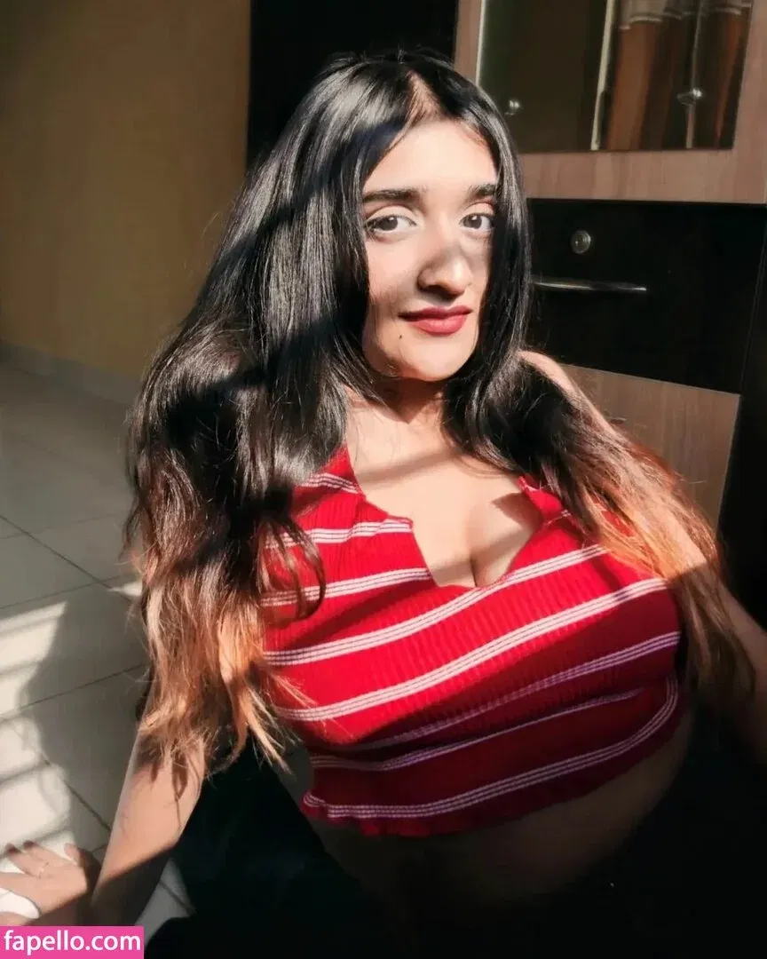 Ruchika Tandon Onlyfans Photo Gallery 
