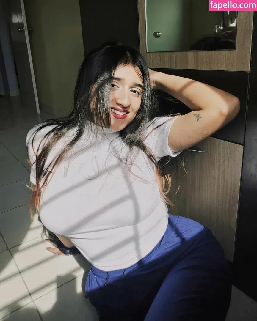 Ruchika Tandon Onlyfans Photo Gallery 