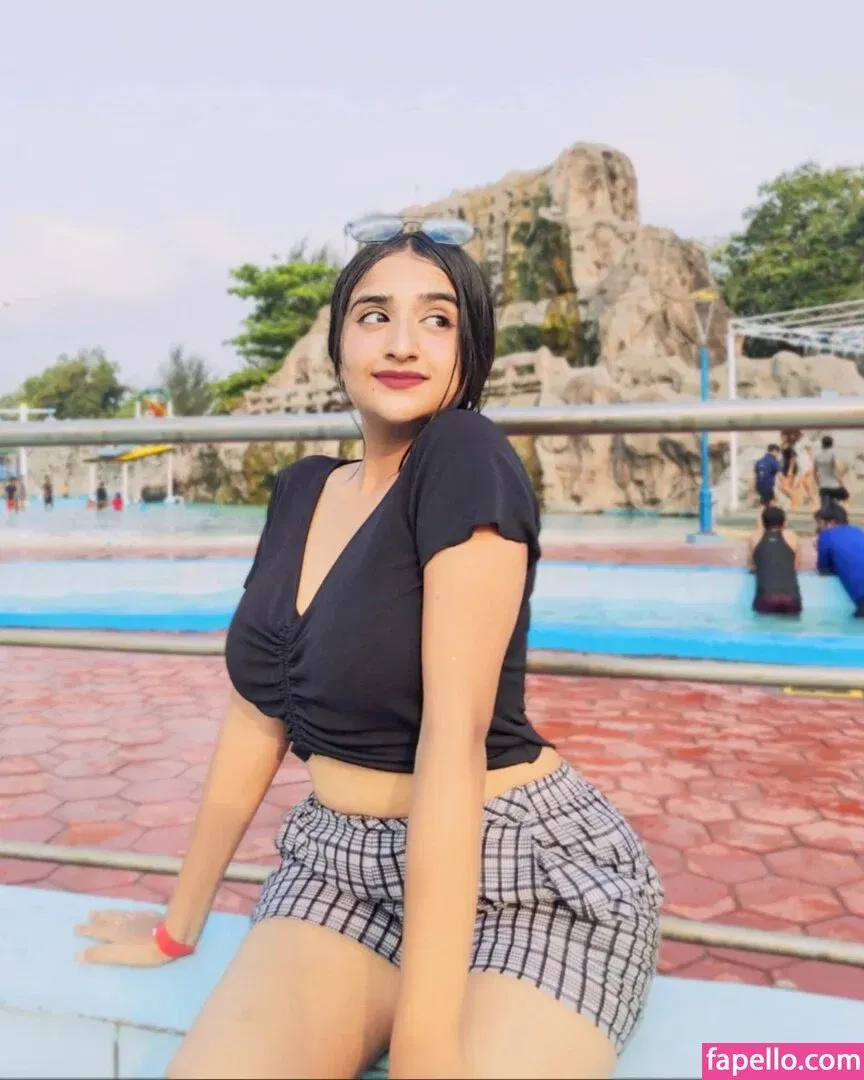 Ruchika Tandon Onlyfans Photo Gallery 