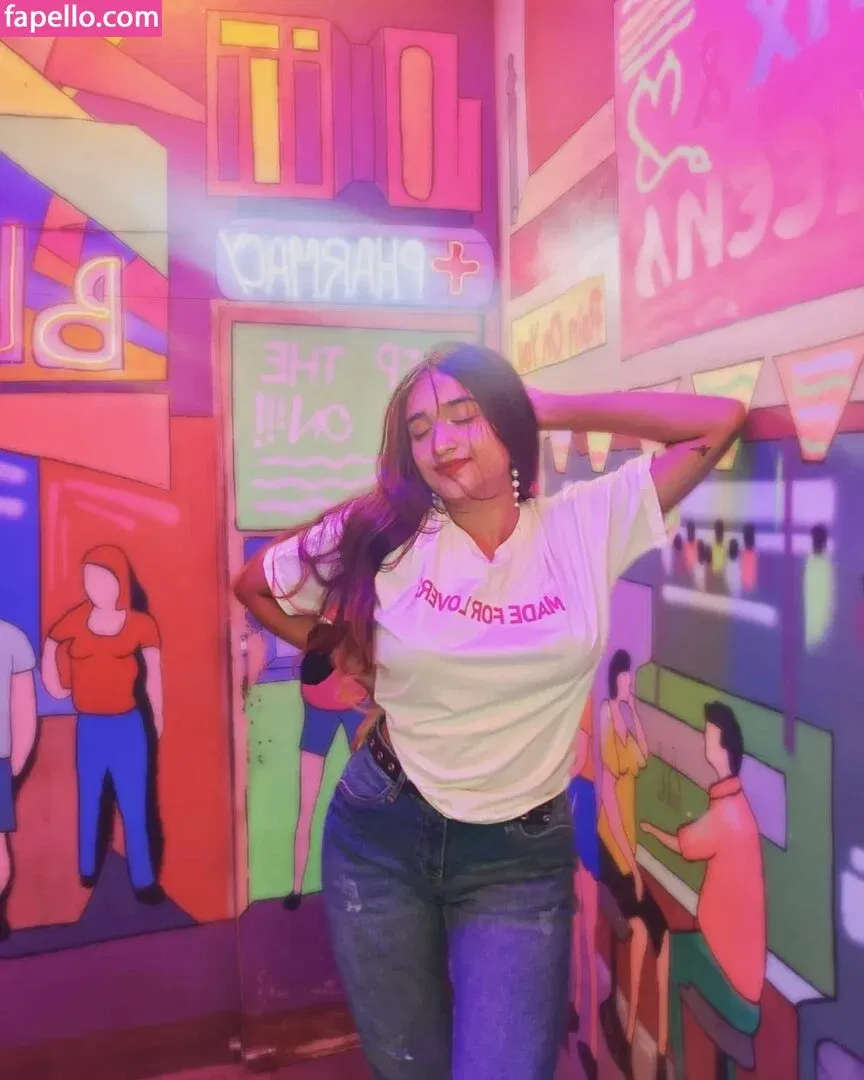 Ruchika Tandon Onlyfans Photo Gallery 