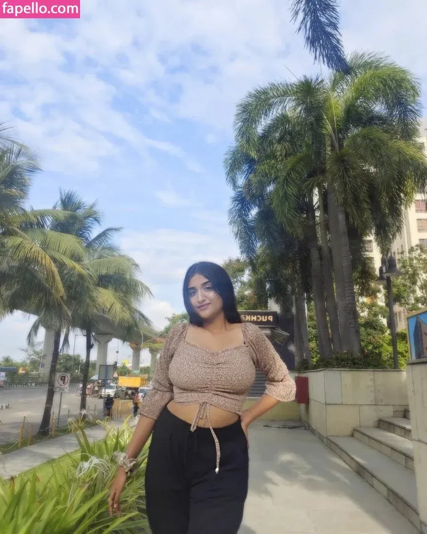 Ruchika Tandon Onlyfans Photo Gallery 