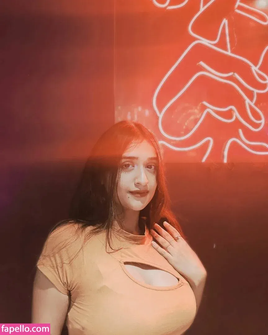 Ruchika Tandon Onlyfans Photo Gallery 