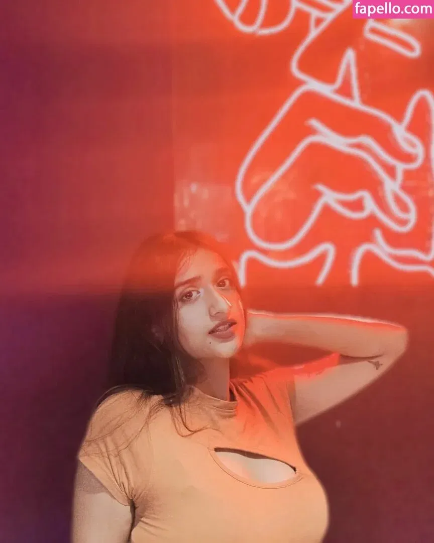 Ruchika Tandon Onlyfans Photo Gallery 