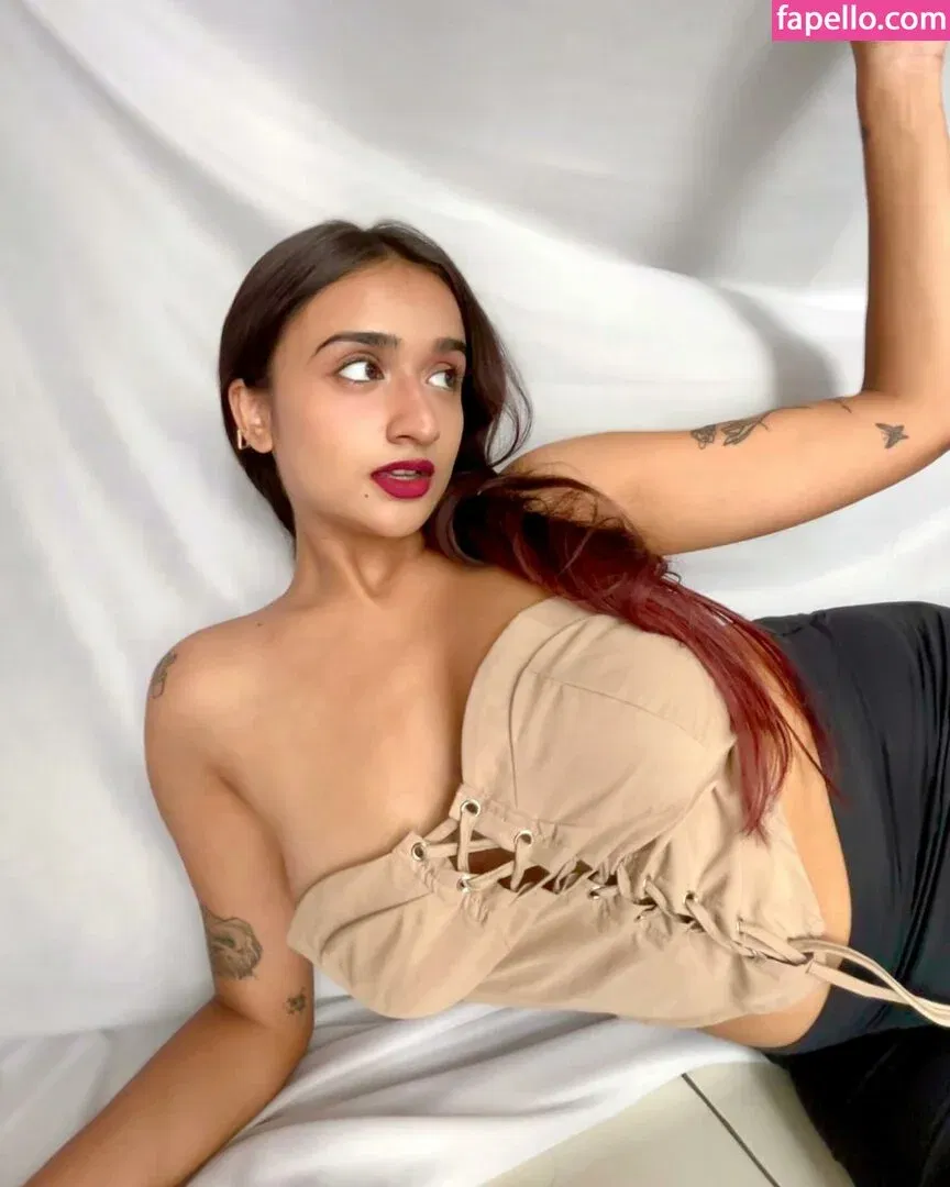 Ruchika Tandon Onlyfans Photo Gallery 