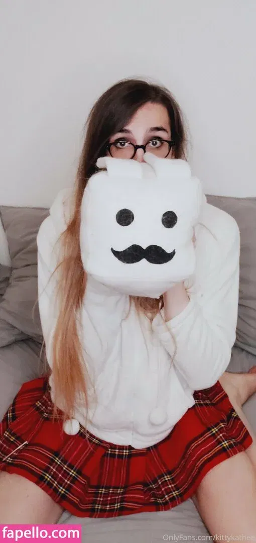 kittykathee Onlyfans Photo Gallery 
