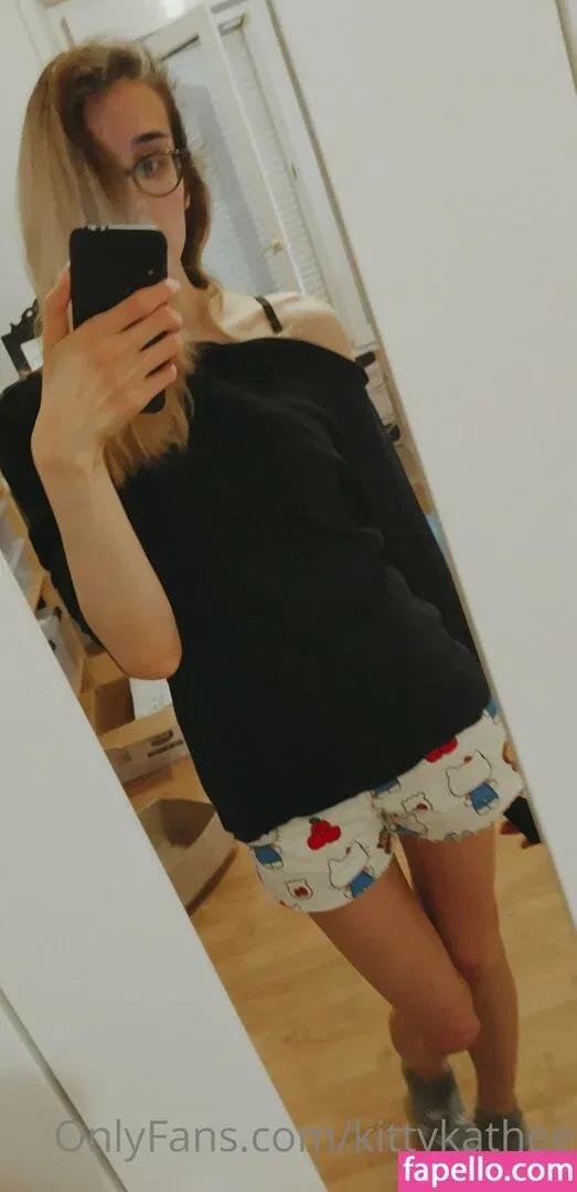 kittykathee Onlyfans Photo Gallery 