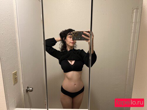 Muhlizza Nude Onlyfans Photo 4
