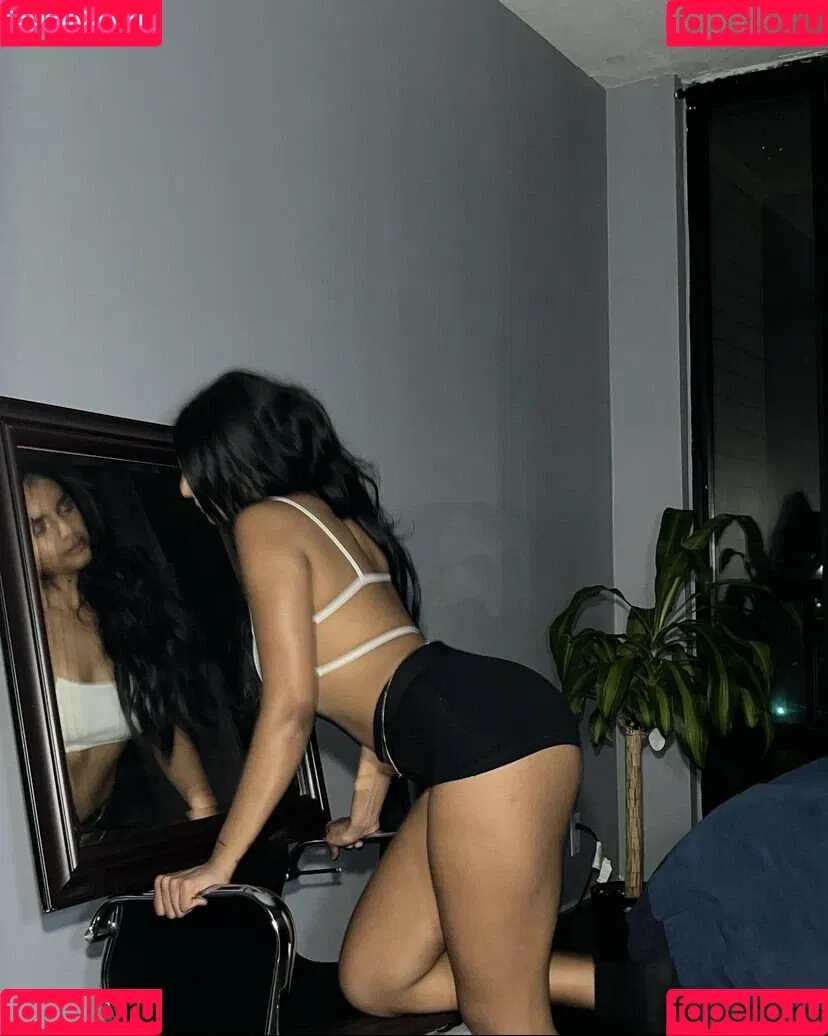 Krupa Onlyfans Photo Gallery 