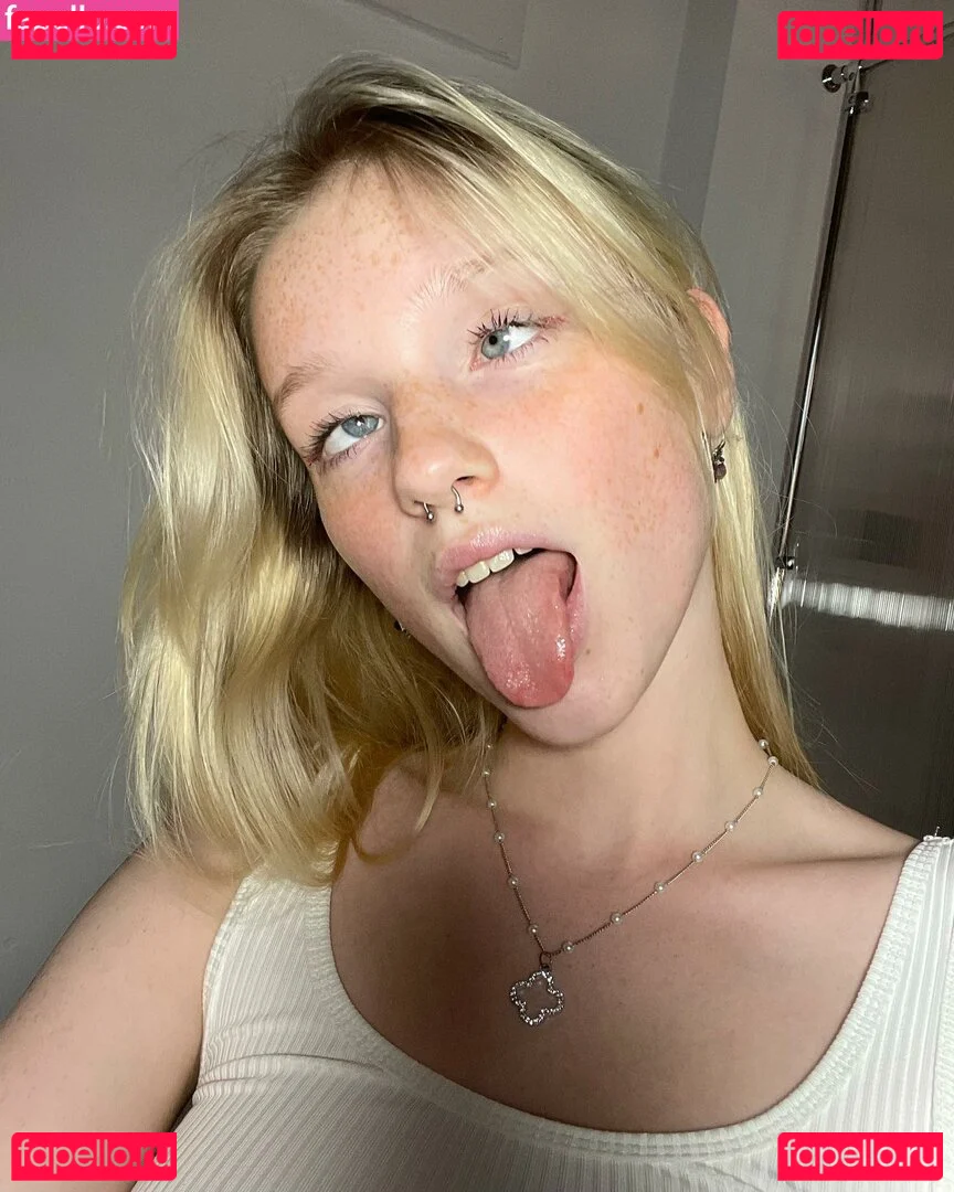 Krupa Onlyfans Photo Gallery 