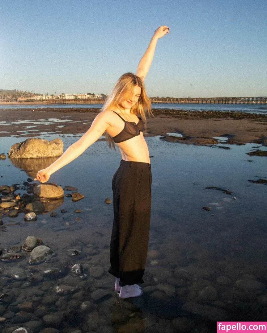 West Duchovny Onlyfans Photo Gallery 