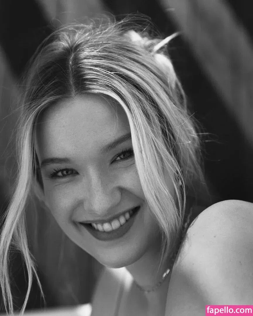 West Duchovny Onlyfans Photo Gallery 