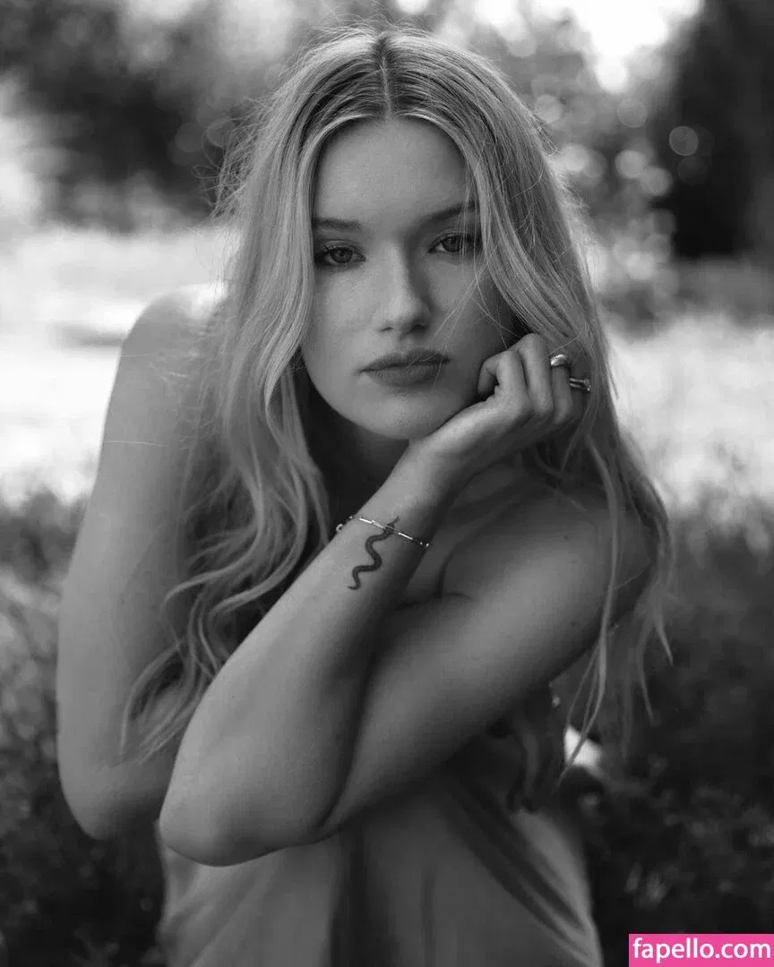 West Duchovny Onlyfans Photo Gallery 