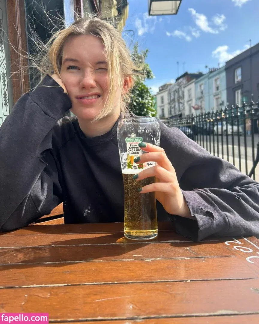 West Duchovny Onlyfans Photo Gallery 