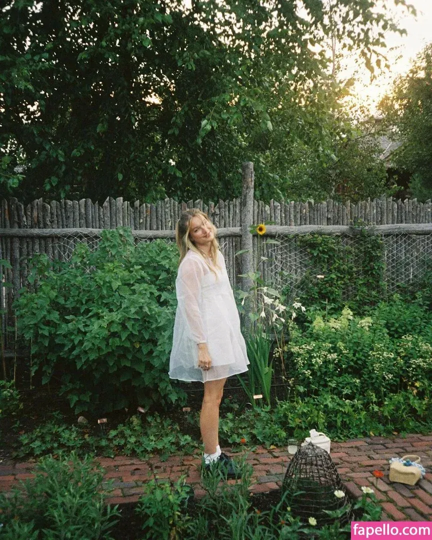 West Duchovny Onlyfans Photo Gallery 