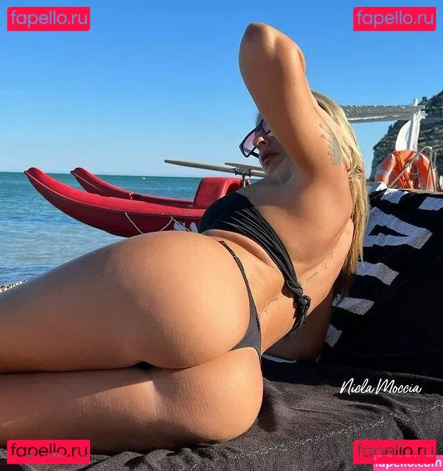 Nicla Moccia Onlyfans Photo Gallery 