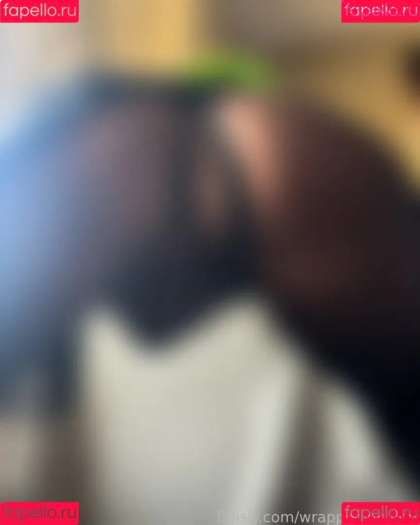 wrappedinnylon Onlyfans Photo Gallery 