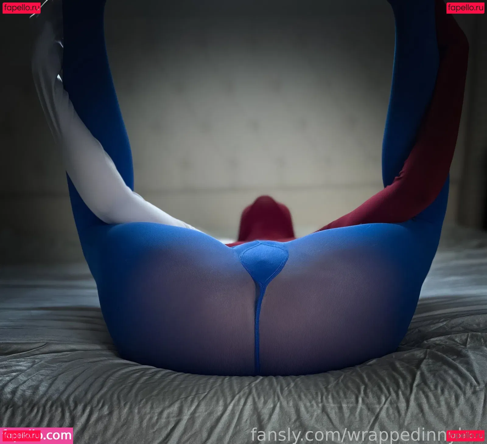 wrappedinnylon Onlyfans Photo Gallery 