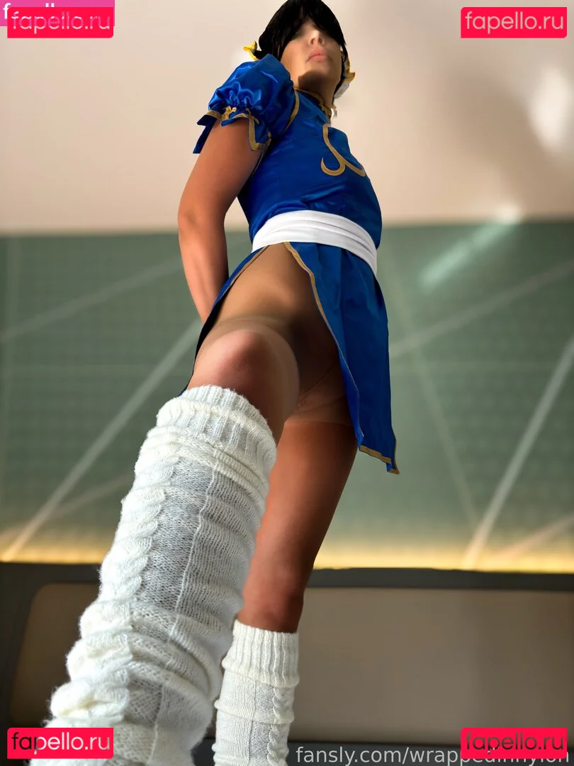 wrappedinnylon Onlyfans Photo Gallery 