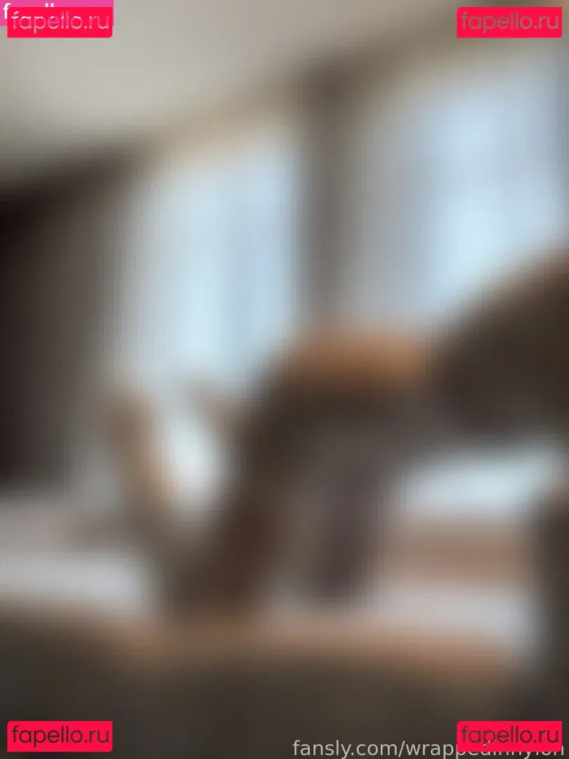 wrappedinnylon Onlyfans Photo Gallery 