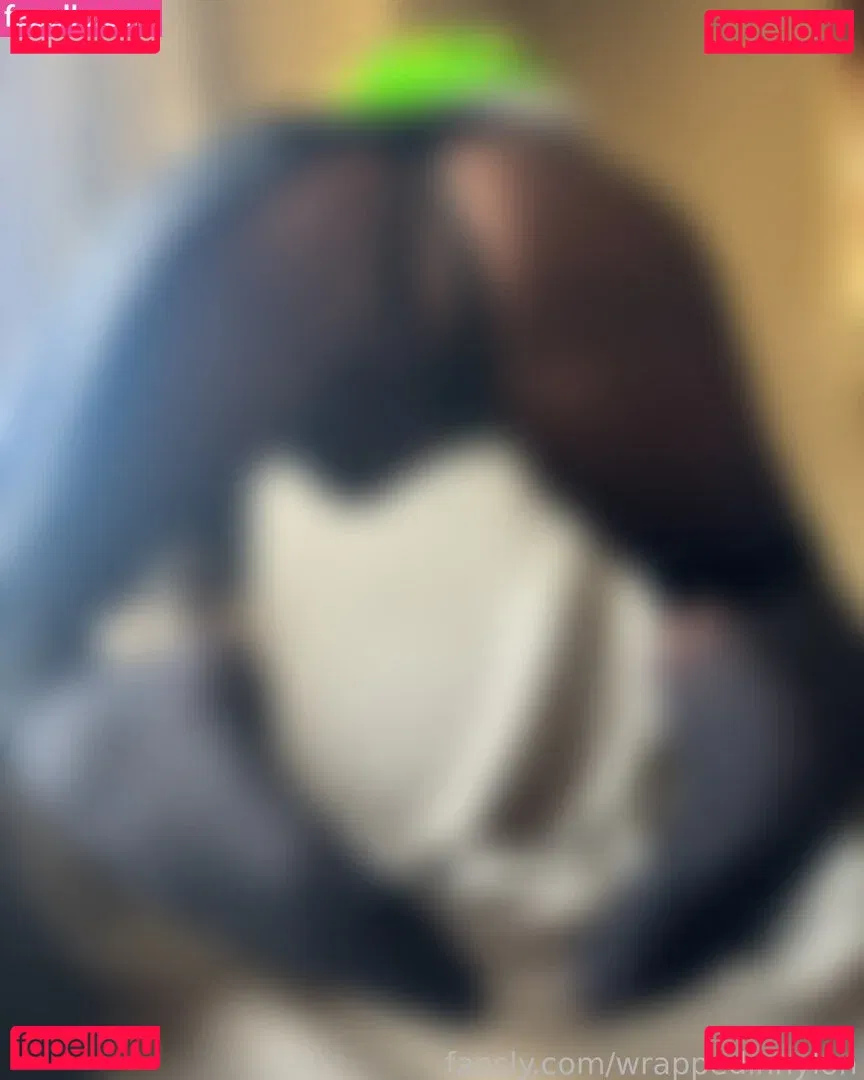 wrappedinnylon Onlyfans Photo Gallery 