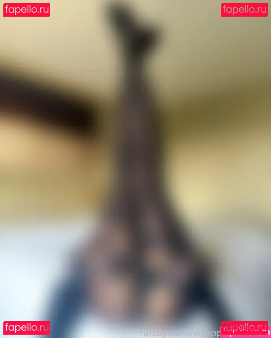 wrappedinnylon Onlyfans Photo Gallery 