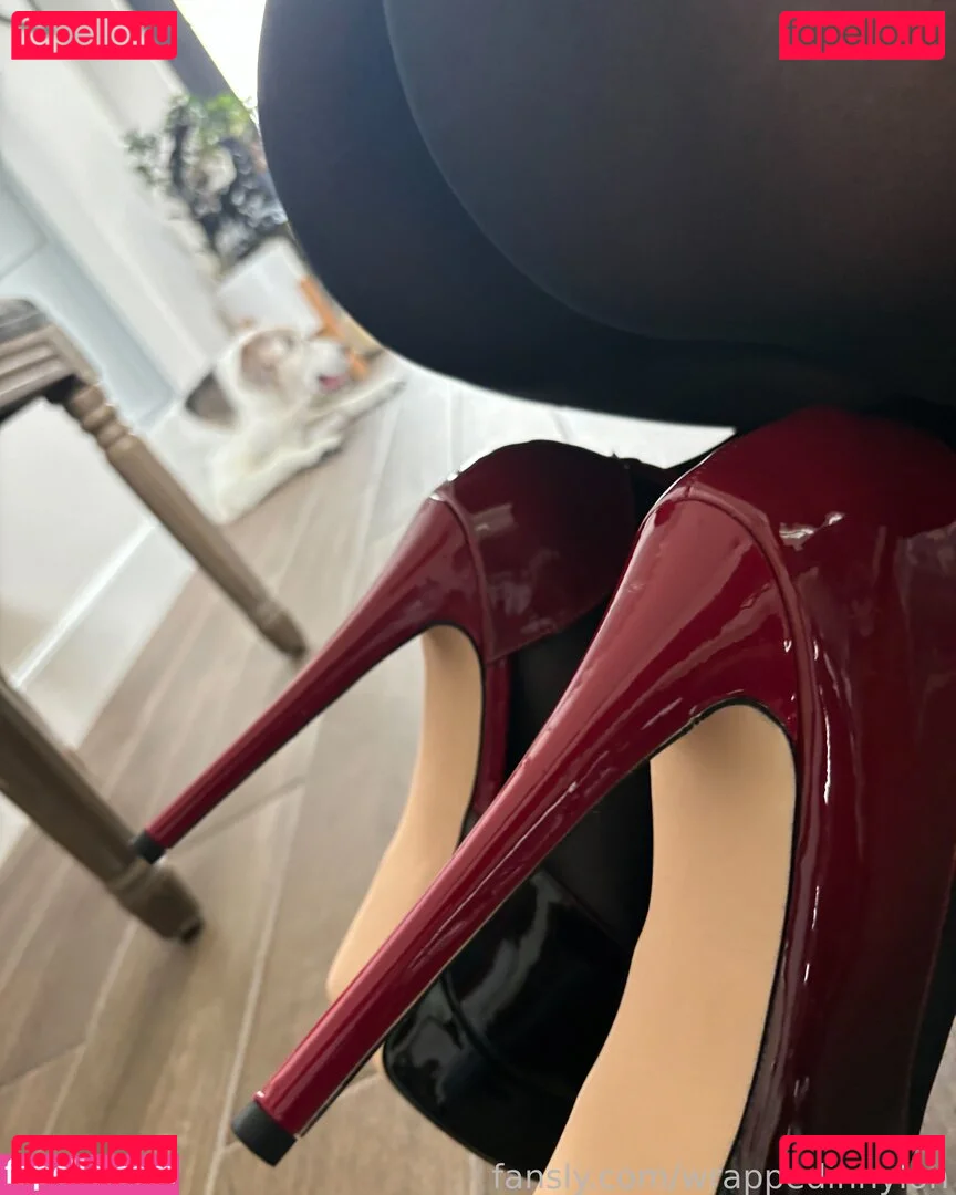 wrappedinnylon Onlyfans Photo Gallery 
