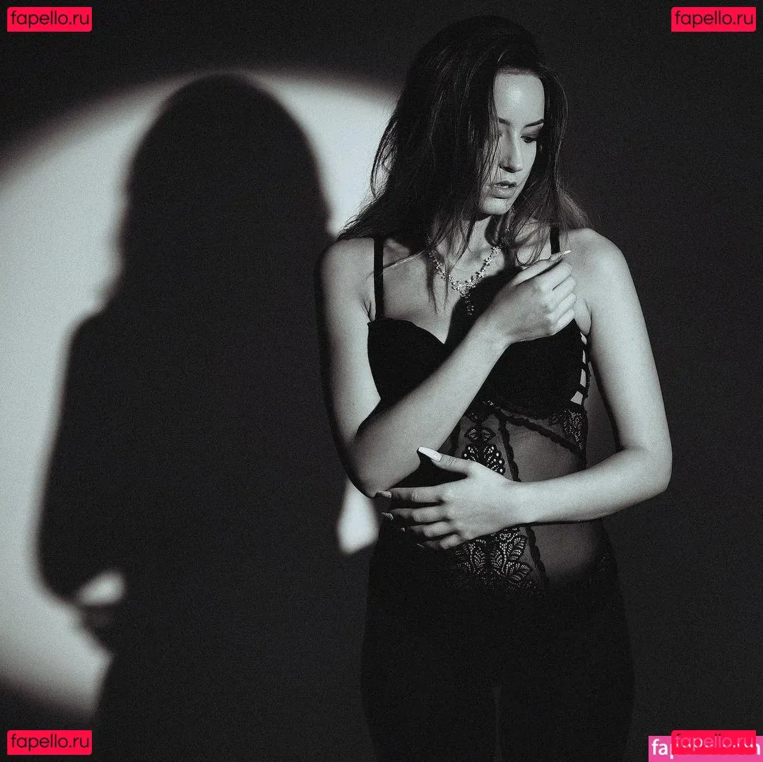 Mariella Onlyfans Photo Gallery 