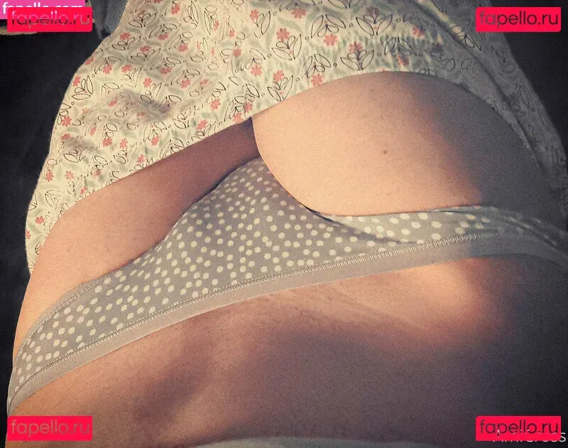 amicrossd Onlyfans Photo Gallery 