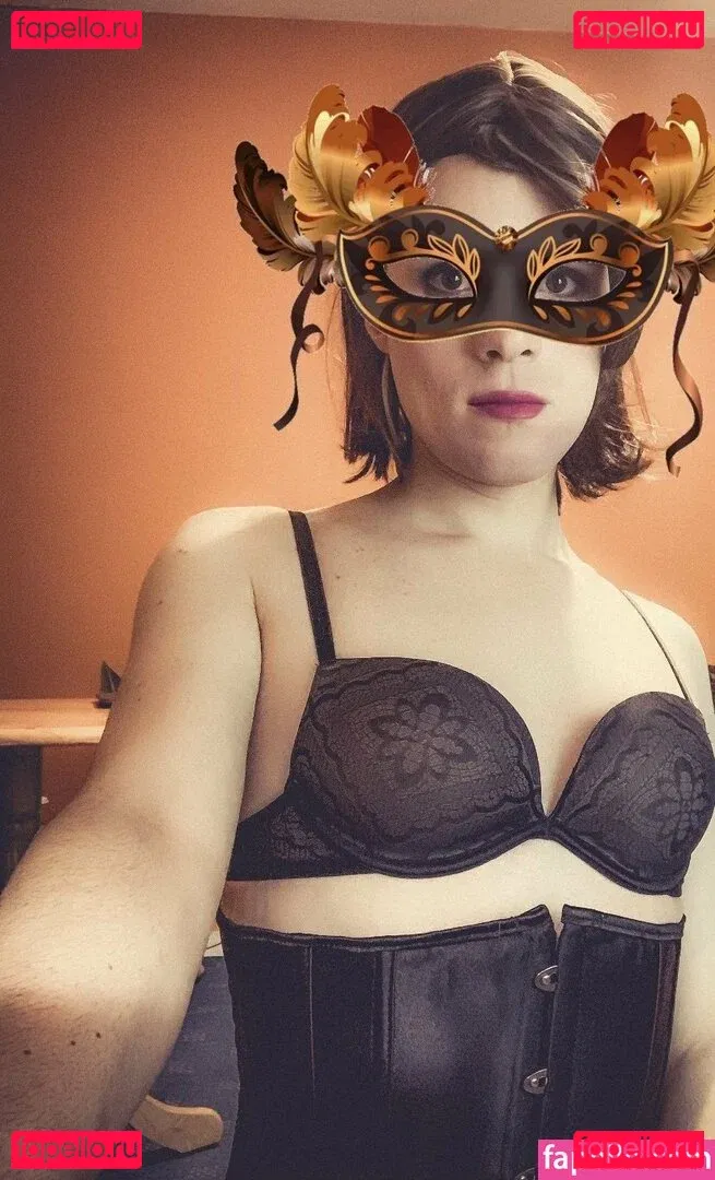 amicrossd Onlyfans Photo Gallery 