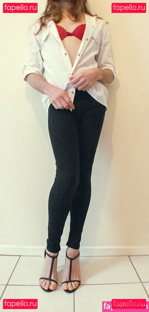 amicrossd Onlyfans Photo Gallery 