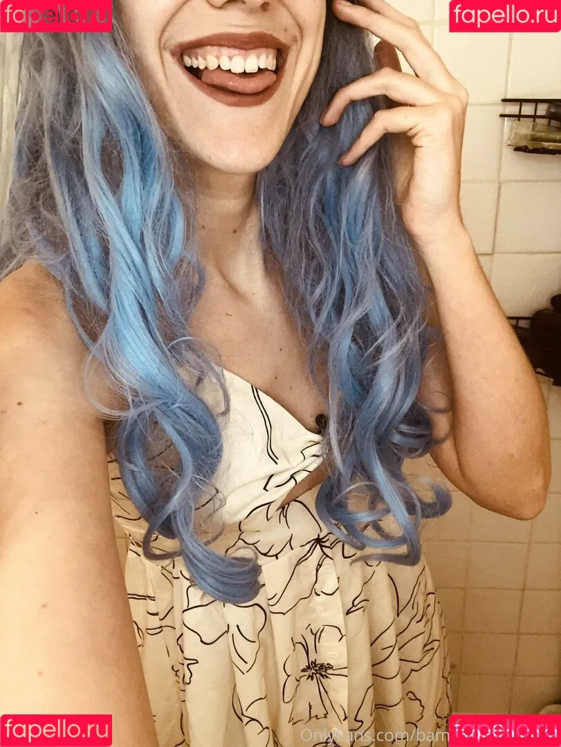 bambibluehairfree Onlyfans Photo Gallery 