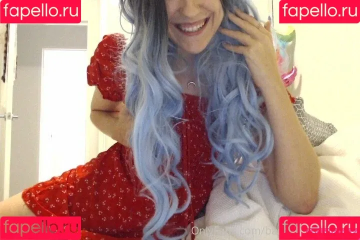 bambibluehairfree Onlyfans Photo Gallery 