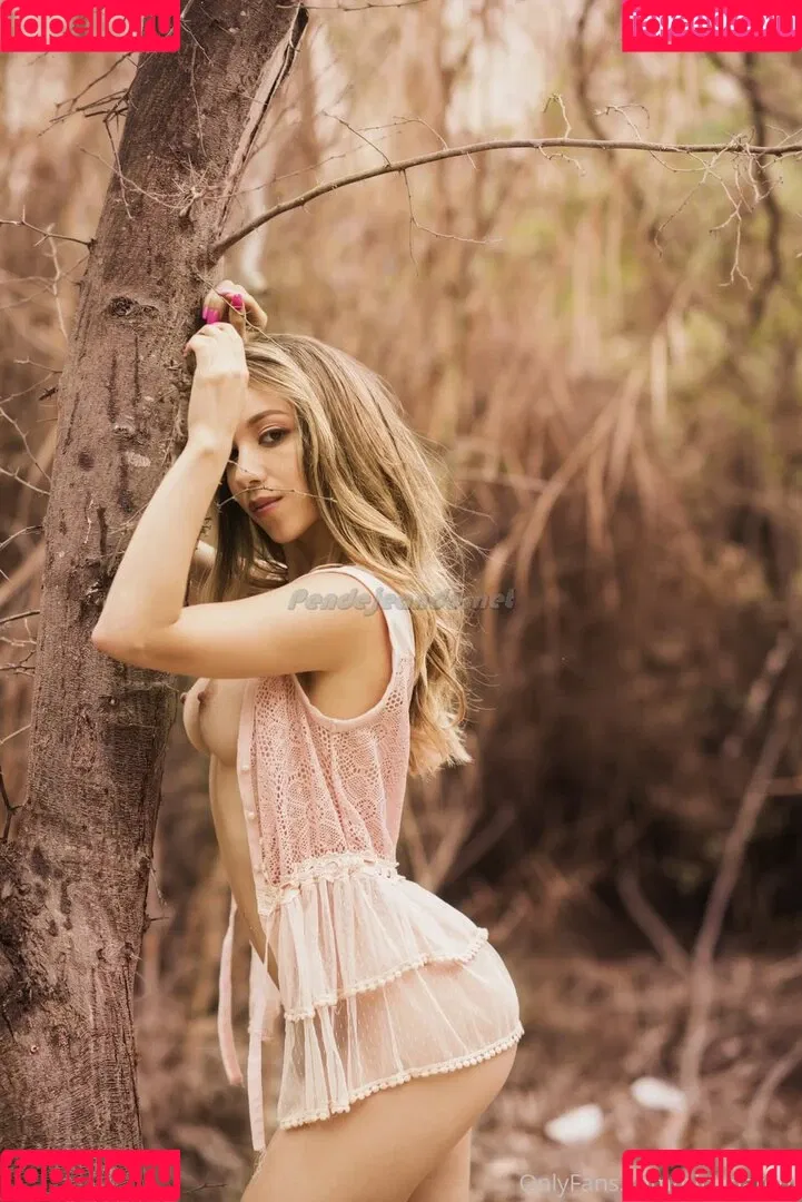 Nina Parodi Onlyfans Photo Gallery 