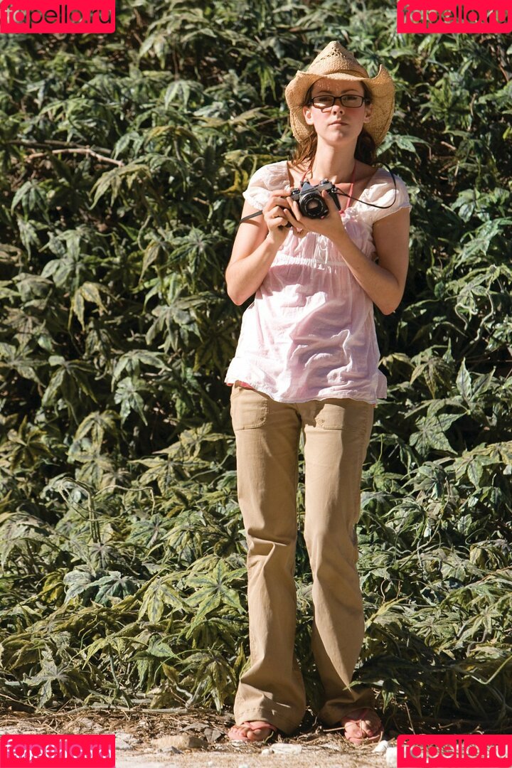 Jena Malone Onlyfans Photo Gallery 