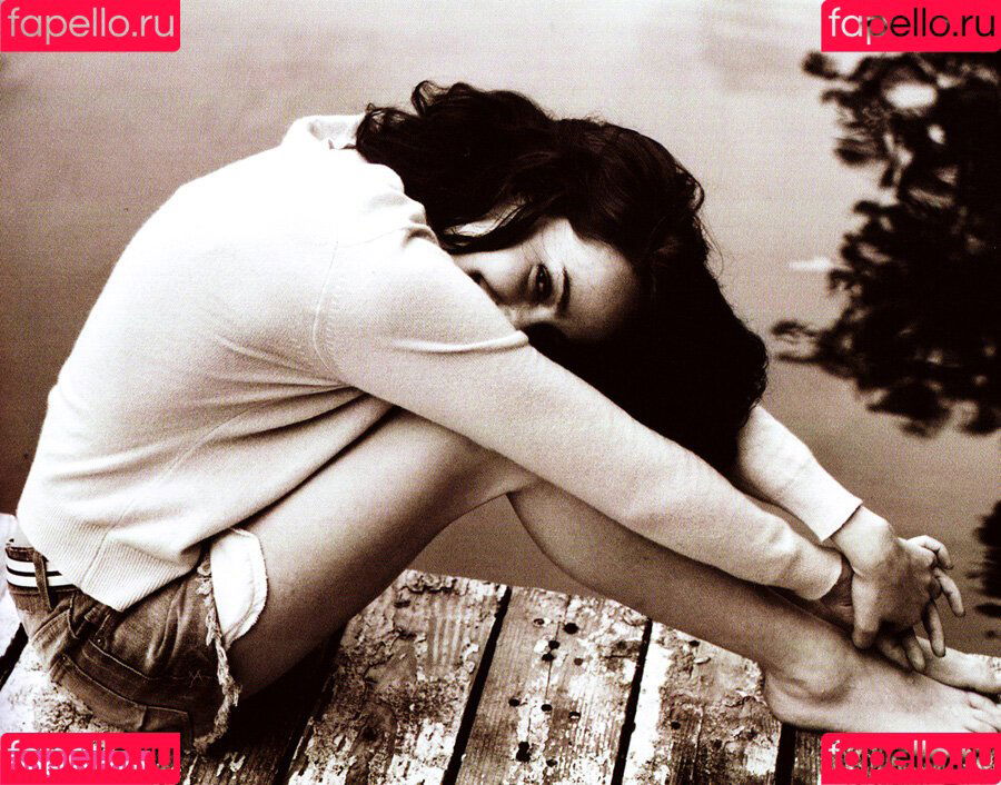 Jena Malone Onlyfans Photo Gallery 