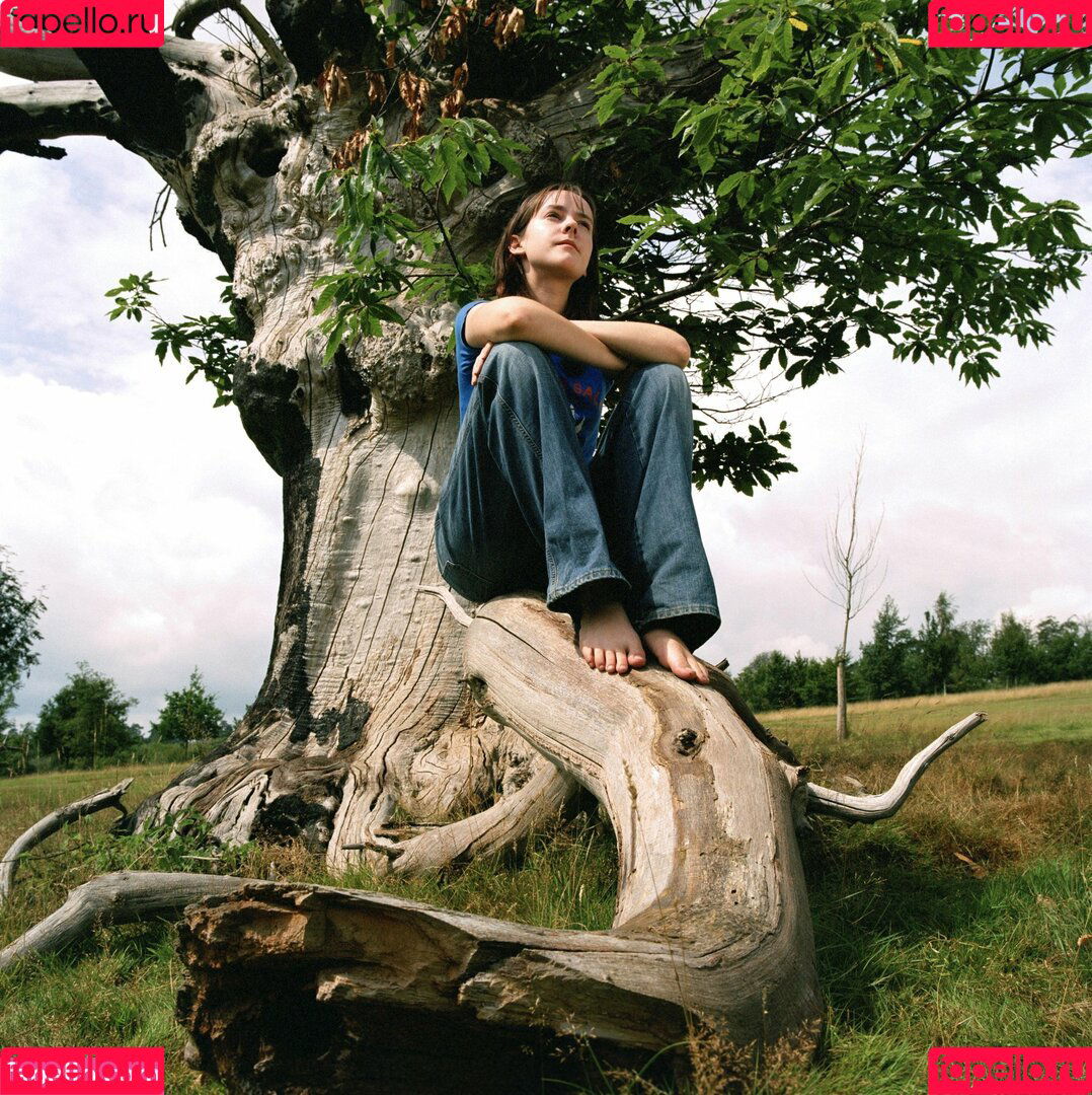 Jena Malone Onlyfans Photo Gallery 