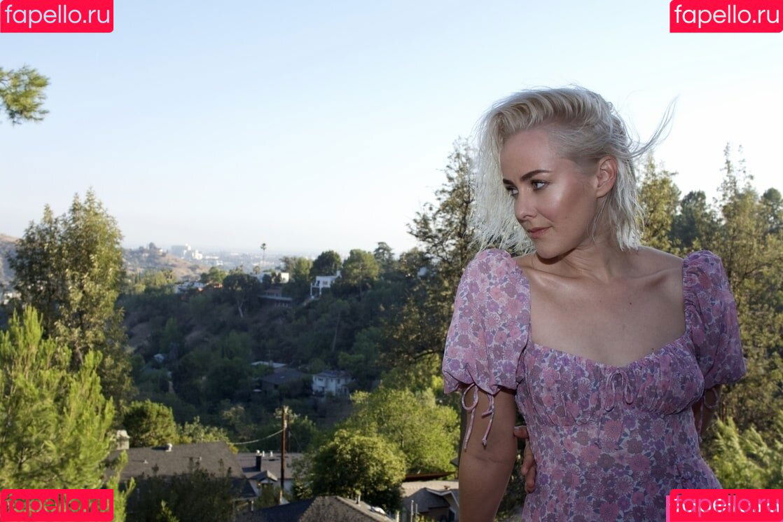 Jena Malone Onlyfans Photo Gallery 